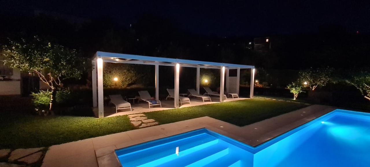ויבו ולנטיה Villa Zufro מראה חיצוני תמונה