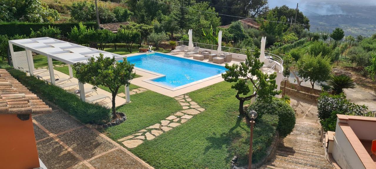 ויבו ולנטיה Villa Zufro מראה חיצוני תמונה